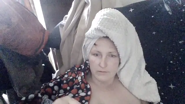 Snapshot of AllaSowinskaya chatting on 05/01/26, 09:14 AllaSowinskaya online show from 05/01/26, 09:14