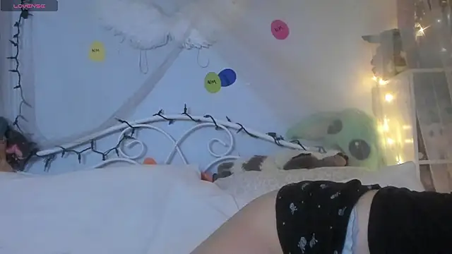 Snapshot of bunnyislewd chatting on 03/04/26, 04:07 bunnyislewd online show from 03/04/26, 04:07