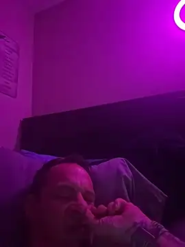 Snapshot of vegasboi70206 chatting on 03/27/26, 10:04 vegasboi70206 online show from 03/27/26, 10:04