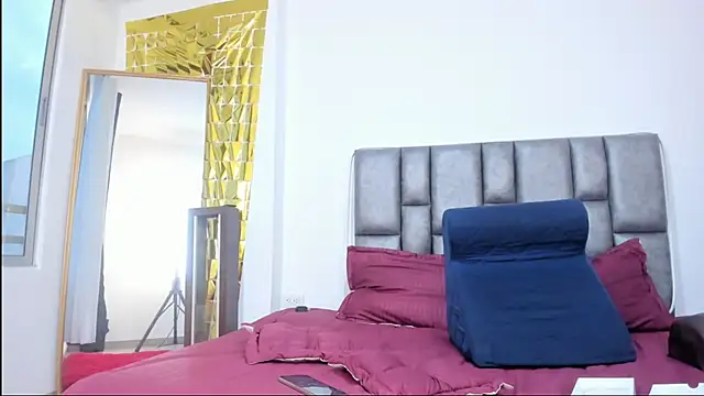 miaroberts69 online show from 01/11/26, 10:26