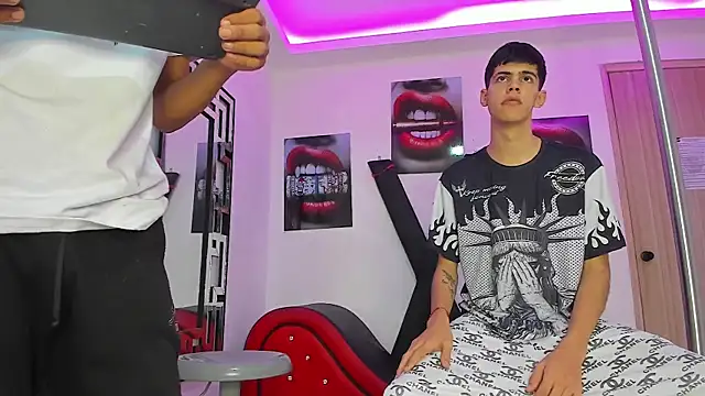 TWINKS FRIENDS online show from 10/10/25, 07:18