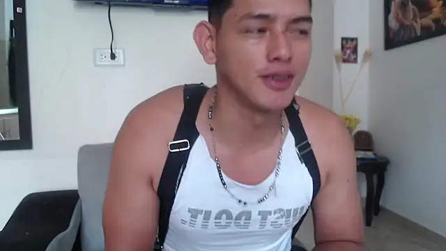 Hiroshi Shen online show from 05/03/26, 01:06