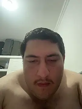 Snapshot of fanalistfinan chatting on 11/26/25, 05:41 fanalistfinan online show from 11/26/25, 05:41