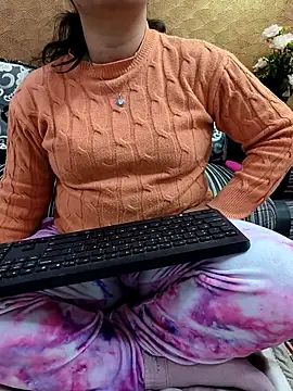 Iampriyaaa15 online show from 01/12/26, 05:56