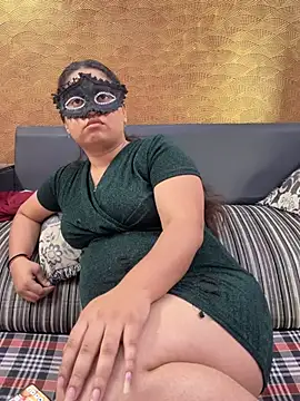 Iampriyaaa15 online show from 04/02/26, 07:28