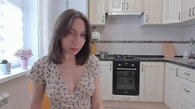 GoodGlamorGirl online show from 05/25/26, 04:07