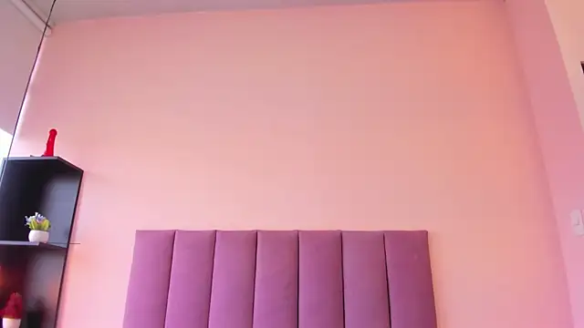 violet myerrs online show from 02/06/26, 01:25