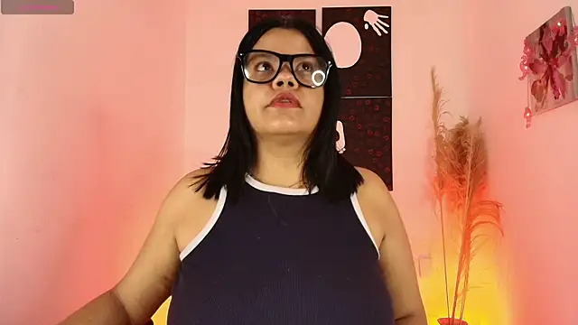 Iamlola  online show from 09/12/25, 06:46