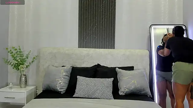 Snapshot of zoe_martins_ chatting on 07/10/26, 01:14 zoe martins online show from 07/10/26, 01:14