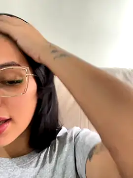 jujuarantes  2025 online show from 11/06/25, 02:29