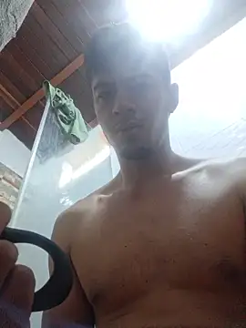 Snapshot of piterrr_hot chatting on 01/15/26, 12:21 piterrr hot online show from 01/15/26, 12:21