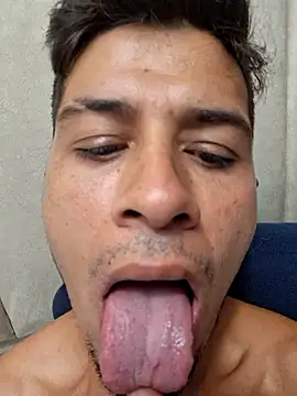 Snapshot of piterrr_hot chatting on 02/16/26, 09:00 piterrr hot online show from 02/16/26, 09:00