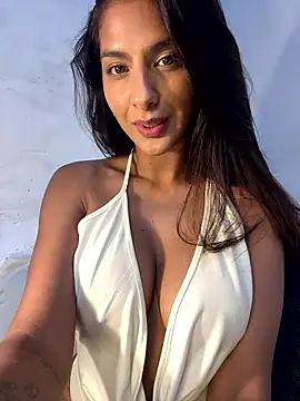 chicachocolate01 online show from 01/06/26, 05:00