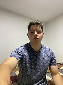 Snapshot of Matthias_vallejo chatting on 12/21/25, 11:34 Matthias vallejo online show from 12/21/25, 11:34