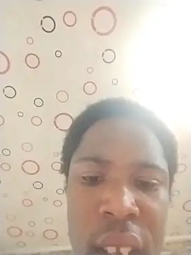 queemking online show from 12/21/25, 12:07