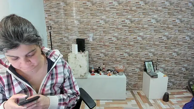 queemking online show from 03/13/26, 05:08