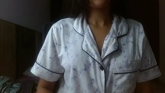 Snapshot of Mini_Meera chatting on 06/01/26, 09:05 Mini Meera online show from 06/01/26, 09:05