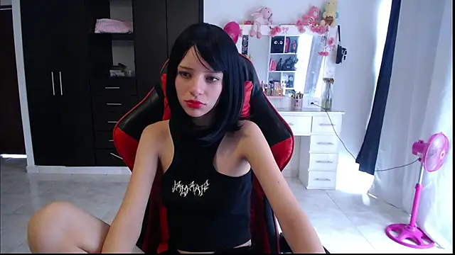 Snapshot of Elizabeth_rose02 chatting on 09/23/25, 02:42 Elizabeth rose02 online show from 09/23/25, 02:42