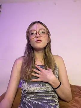 Snapshot of ReenKitty chatting on 02/01/26, 05:50 ReenKitty online show from 02/01/26, 05:50