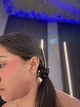 Snapshot of Helen_Vidall chatting on 02/28/26, 04:02 Helen Vidall online show from 02/28/26, 04:02