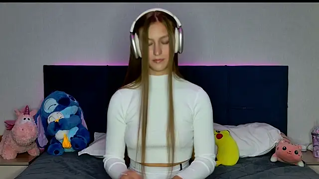 MissEmilyMiller online show from 10/02/25, 04:47