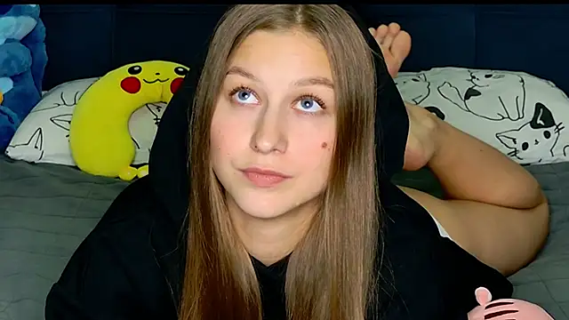 MissEmilyMiller online show from 11/20/25, 05:56