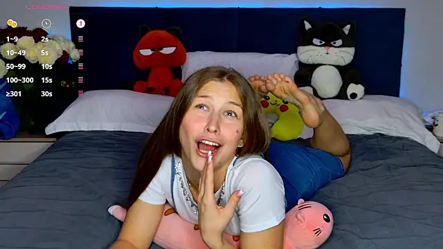 Snapshot of MissEmilyMiller chatting on 04/20/26, 06:31 MissEmilyMiller online show from 04/20/26, 06:31