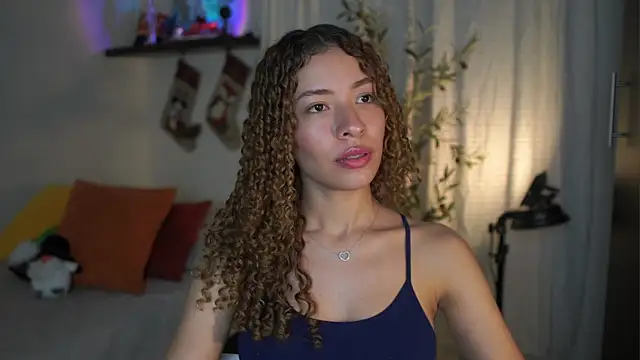 isabella-garcia- online show from 11/20/25, 02:23