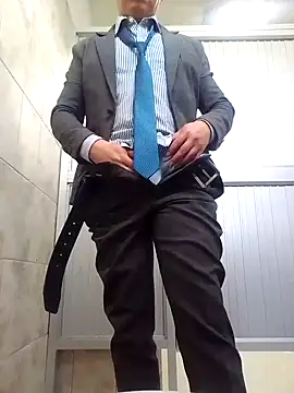 Snapshot of hotmanxxx84 chatting on 09/08/25, 10:20 hotmanxxx84 online show from 09/08/25, 10:20