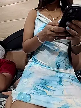 Snapshot of dollysapna1 chatting on 09/15/25, 04:51 dollysapna1 online show from 09/15/25, 04:51