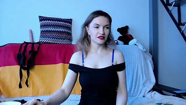 Snapshot of Katherine_Twilight chatting on 12/20/24, 01:11 Katherine Twilight online show from 12/20/24, 01:11