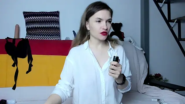 Snapshot of Katherine_Twilight chatting on 02/07/25, 03:19 Katherine Twilight online show from 02/07/25, 03:19