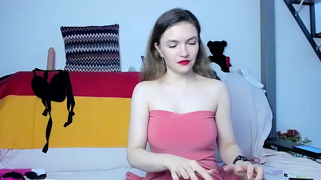 Snapshot of Katherine_Twilight chatting on 02/08/25, 07:15 Katherine Twilight online show from 02/08/25, 07:15