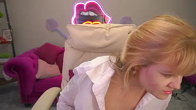 BellaLaPetit online show from 03/14/26, 03:34