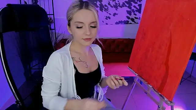 AuroraWrenfield online show from 10/06/25, 07:28