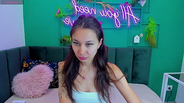 Snapshot of Kat__cat chatting on 03/14/26, 03:34 Kat cat online show from 03/14/26, 03:34