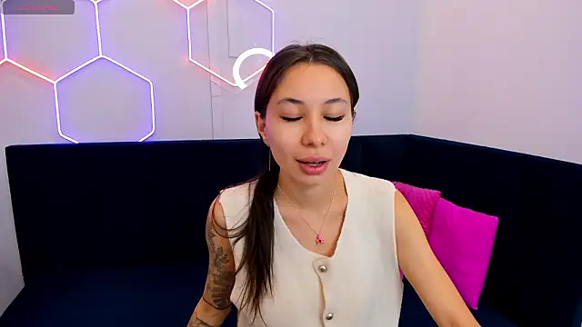 Snapshot of Kat__cat chatting on 03/16/26, 02:50 Kat cat online show from 03/16/26, 02:50