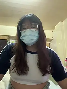 Snapshot of ariel_613 chatting on 07/05/26, 04:25 ariel 613 online show from 07/05/26, 04:25