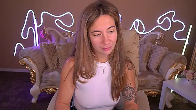 Snapshot of KateShanny chatting on 10/12/25, 06:12 KateShanny online show from 10/12/25, 06:12