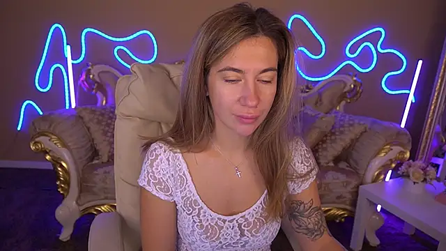 Snapshot of KateShanny chatting on 10/13/25, 05:51 KateShanny online show from 10/13/25, 05:51