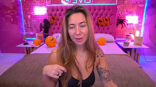 Snapshot of KateShanny chatting on 11/01/25, 07:21 KateShanny online show from 11/01/25, 07:21