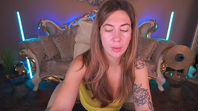 Snapshot of KateShanny chatting on 11/28/25, 07:11 KateShanny online show from 11/28/25, 07:11