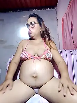 Snapshot of shaktisub_ chatting on 11/30/25, 12:47 shaktisub online show from 11/30/25, 12:47