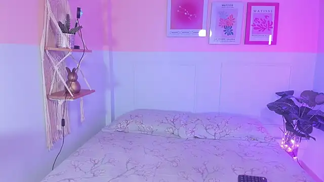 Camila Rivers online show from 09/16/25, 12:06