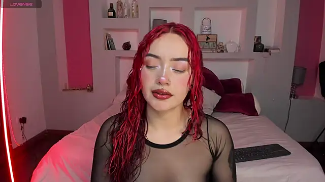 Camila Rivers online show from 04/17/26, 12:41