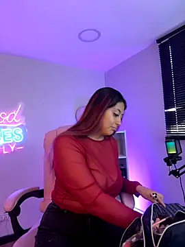 Snapshot of Aphriil__ chatting on 10/09/25, 12:36 Aphriil online show from 10/09/25, 12:36