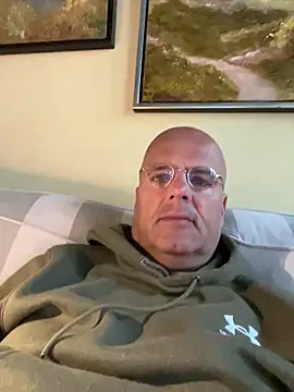 Snapshot of Renebisex chatting on 04/11/26, 05:45 Renebisex online show from 04/11/26, 05:45