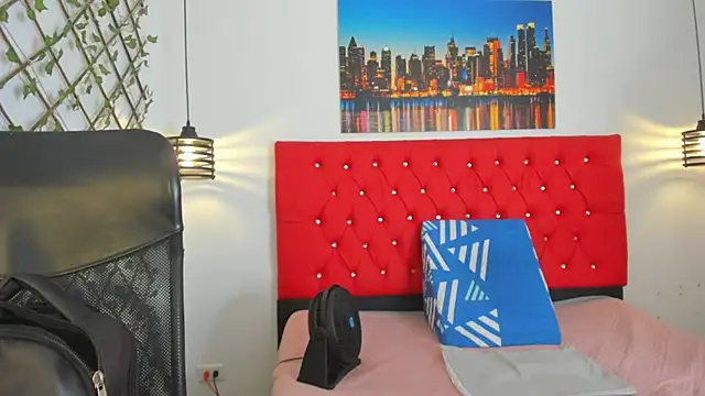 carolinacrus01 online show from 09/20/25, 03:57