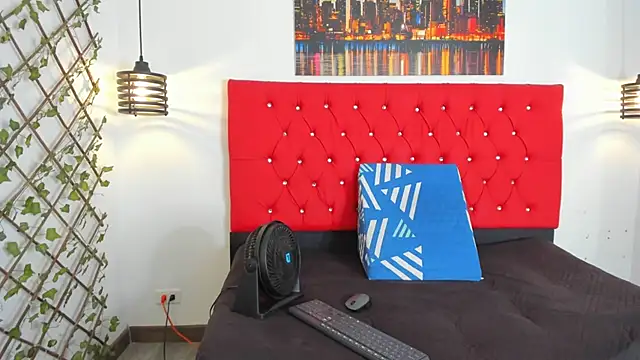 carolinacrus01 online show from 10/09/25, 01:20