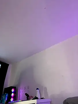 Snapshot of iamkatty_ chatting on 10/05/25, 03:10 iamkatty  online show from 10/05/25, 03:10